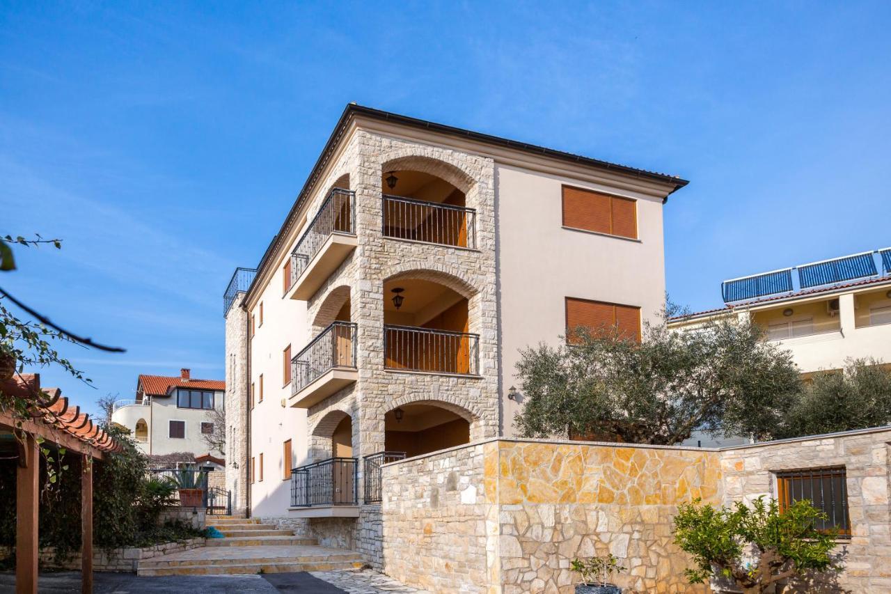 Apartmán Marlera - Penthouse Ližnjan Exteriér fotografie