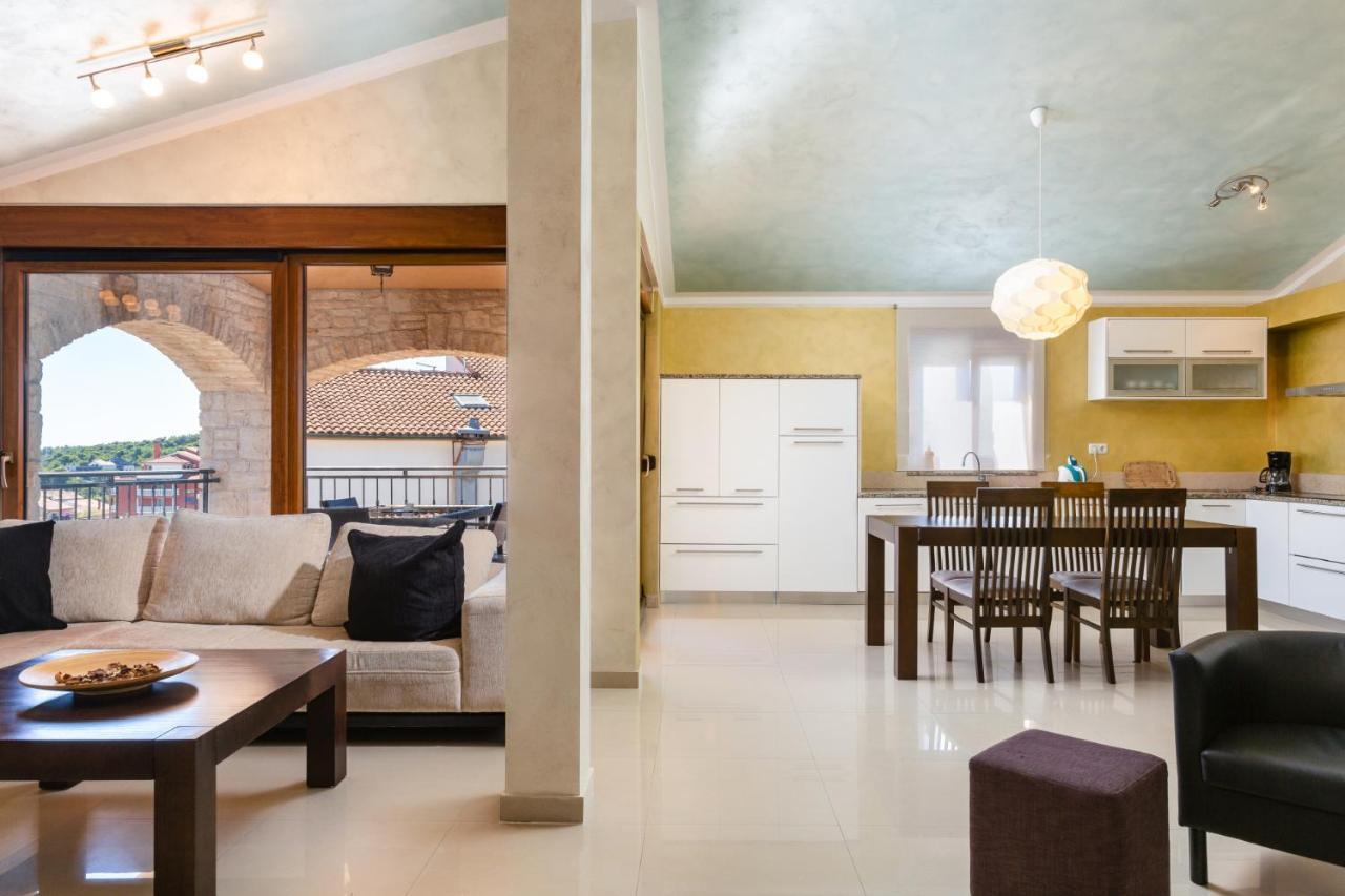 Apartmán Marlera - Penthouse Ližnjan Exteriér fotografie